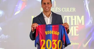 Rodri joins Barcelona as Flick hails him as the best No. 6