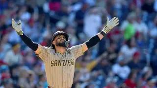 Tatis Jr. Breaks 55-Game Homer Drought with 451-Foot Blast