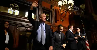 Lamont Faces Fazio in Final CT Debate Amid 20-Point Lead