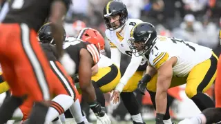 NFL Week 4: Experts split on Steelers-Browns, Rams-Eagles, and Texans' survival