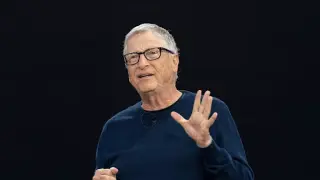 Gates Urges Federal AI Legislation Amid Rising Security Breaches