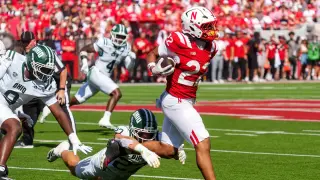Huskers Look to Ride Ground Game in Night Show Against Bowling Green