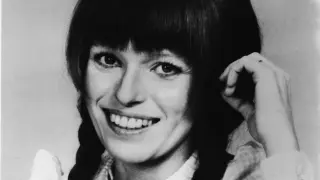 Louise Lasser, TV Icon and Mary Hartman Star, Dies at 87