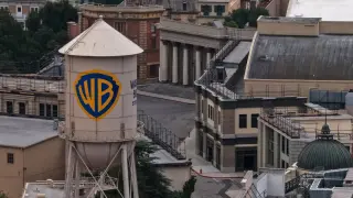 Movie Theaters Push for Settlement Talks in Paramount–Warner Merger