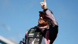 Chase Briscoe Wins South Point 400, Narrows Gap to Kyle Larson