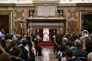 Pope Calls for Human-Centric AI Governance to Protect Life and Peace