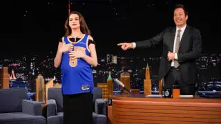 Hathaway Picks Knicks Title Over Second Oscar in Fallon Interview