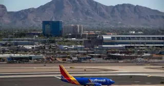 Low-Visibility Morning Triggers Ground Stop at Phoenix Sky Harbor