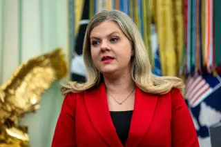Trump eyes White House aide to head FDA