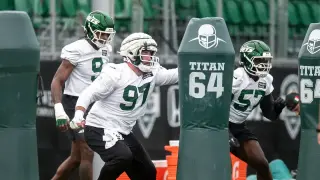Geno Smith Shines as Jets Camp Sparks Bailey and Mitchell Breakouts