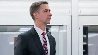 Trump publishes Cotton's number to force daylight saving vote
