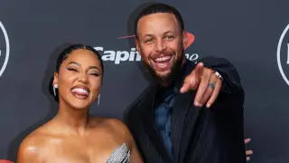 Curry Couple Toasts 15 Years of Love with Low-Key Anniversary Night