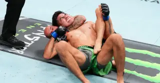 Silva secures third-round submission over Delgado at Noche UFC