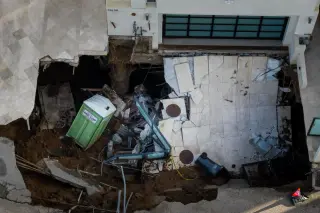 Sinkhole Takes Out Nicolas Cage's Malibu Driveway