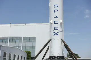 SpaceX stock climbs on Starship launch preview and Starlink upside