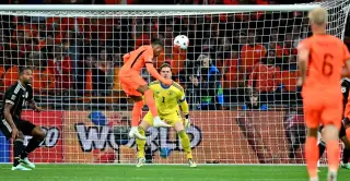 Klopp and Xavi Debut in Chaotic 1-1 Draw as Injuries Derail Germany