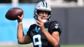 Texans' pass rush overwhelms Panthers in joint practice