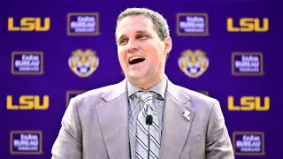 LSU Basketball Coach Will Wade Explodes at Media Over Roster Mysteries