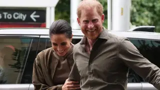 Harry, Meghan and Kids Visit Diana’s Home at Althorp