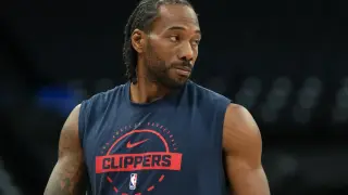 Kawhi Leonard Trade to Raptors Paused by Ongoing NBA Investigation