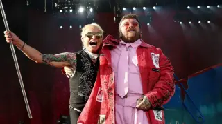 David Lee Roth Joins Teddy Swims for Jump at Stagecoach 2026