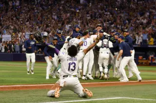 Rays Defeat Guardians 7-3 to Advance to World Series