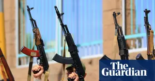 Houthis Halt Government Advance in Yemen, Strike Saudi Airports