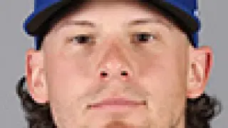 Royals star Witt Jr. exits with right knee injury, awaiting update