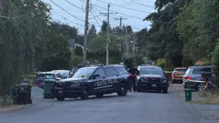 Lake City shooting leaves Seattle man dead as detectives hunt for suspect