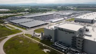 VW pauses ID.4 production in Tennessee to shift focus to Atlas gasoline SUV