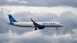 United Airlines Downgrades 2026 Earnings Outlook Amid Soaring Fuel Costs