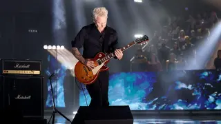 Seattle kicks off NFL season with 9/11 tribute and guitar-driven anthem