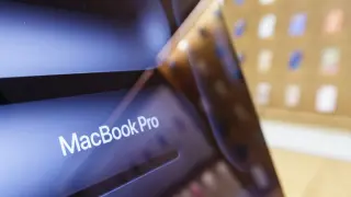 Apple's Next MacBook Pro Debuts in October with OLED, Touch, and Lighter Design