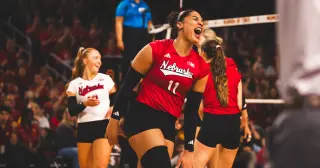 No. 1 Nebraska Rolls Past DePaul in Chicago, Extends Perfect Start