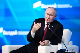 Putin Threatens Nuclear Response if NATO Attacks Kaliningrad Amid Baltic Tensions