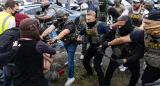 Newark Protests at Immigrant Detention Center Enter Third Day with Barricades