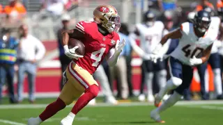 Shanahan retains Cowing as punt returner despite costly fumble against Seattle