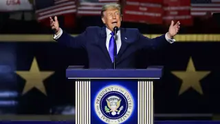 Trump vows $5,000 dividend to every adult if GOP holds Congress