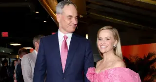 Pink Coordination: Reese Witherspoon and Boyfriend Match on Red Carpet
