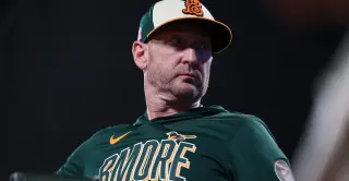 Bunt gamble backfires as Orioles drop extra-inning thriller to Brewers
