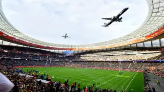 Cape Town rugby flyover stuns fans as Airlink jets skim stadium for viral moment