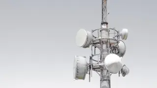 US Carriers Formalize Satellite Joint Venture to Close Coverage Gaps
