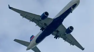 Delta flight aborts landing at Logan as FAA investigates near-miss