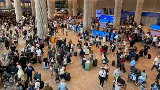 Ben-Gurion Airport strike halts Israeli air travel; flights resume after disruption