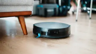 FCC Expands Security Ban to Foreign-Made Advanced Robots, Robot Vacuums Included