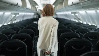 ER Doctor Reveals 2 Essential Safe-Flight Habits