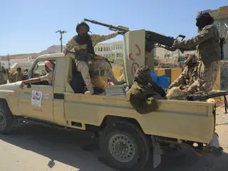 Houthi push threatens Taiz–al-Makha corridor as Yemen clashes flare west