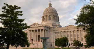 Supreme Court blocks Missouri GOP from using new congressional map in midterms