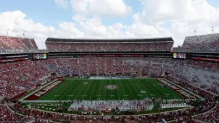 Hurricane Isaias lands as Georgia-Alabama game remains scheduled despite severe weather