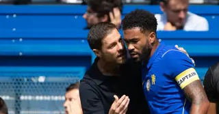 Chelsea Fans Back a Back-Three Plan Under Alonso for Fulham